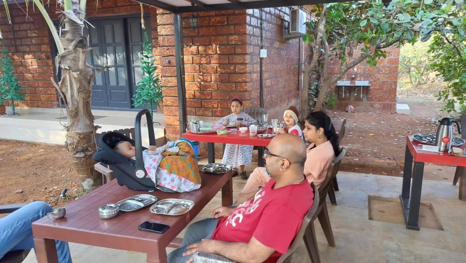Saka Kadams Home Stay Guhagar Exterior photo